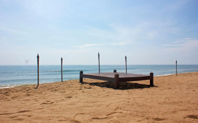 Mumsa Beach Resort & Restaurant