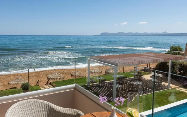 The Mini Beach Hotel