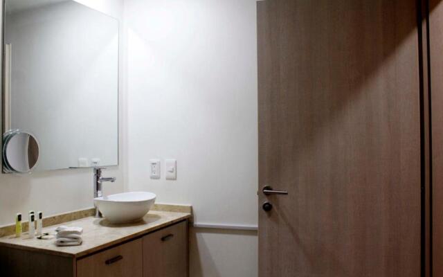 Premier Apartment Downtown 4 Guests 1202