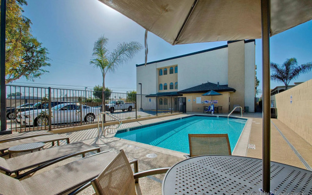 Hampton Inn by Hilton Costa Mesa Newport Beach