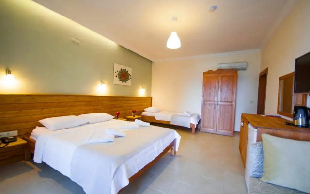 Captain's Suites
