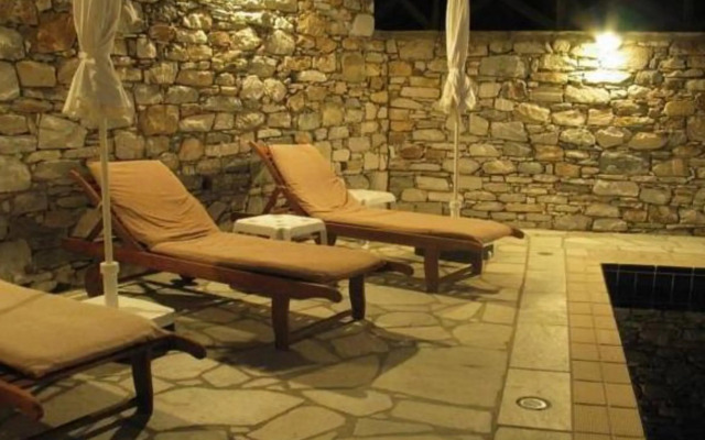B&B Ta Xelidonakia