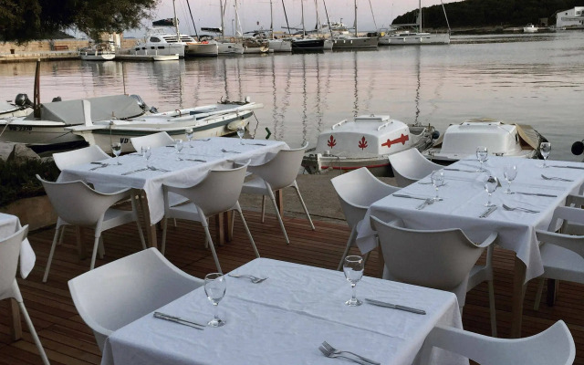 Hotel Maestral