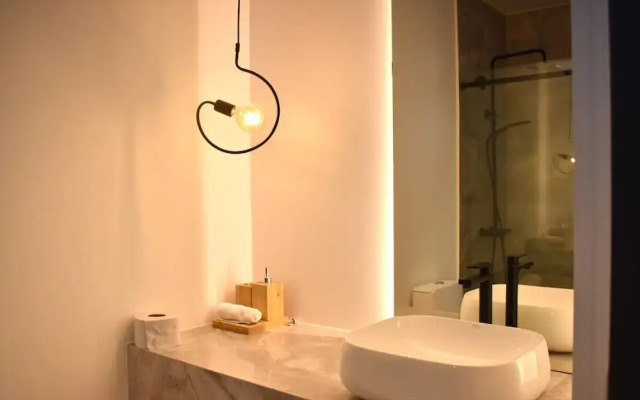Xoe Mini-suites and Apartments