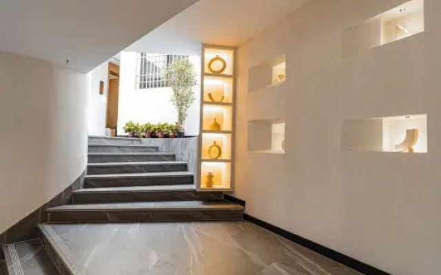 Jiuhuashan Jiuyi Youxuan Homestay (Meat Body Palace Branch)