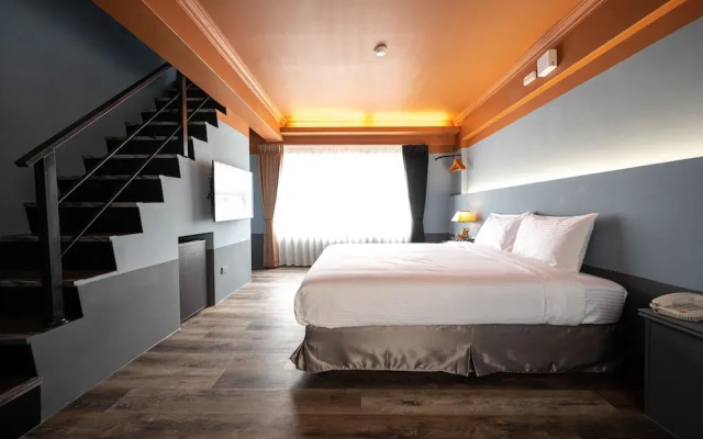 Yilan East Hotel
