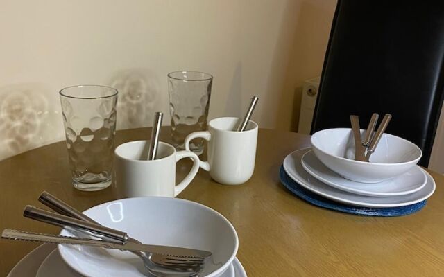Impeccable 1-bed Apartment in Town Centre Luton