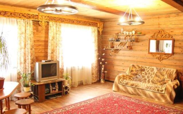 Guest House on Tsentralnaya 19A