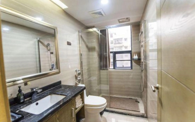 Chenlong 168 Hotel (Huaihua Hexi Branch)