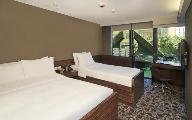 J Link Hotel