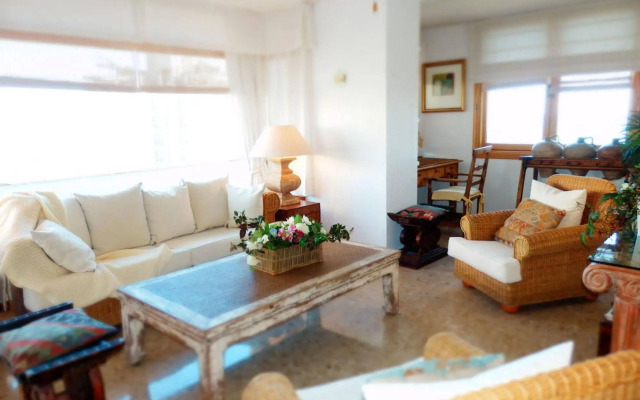 Waterfront Playamar Apartments