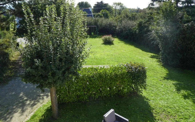 Classic Breton Holiday Home in Sarzeau