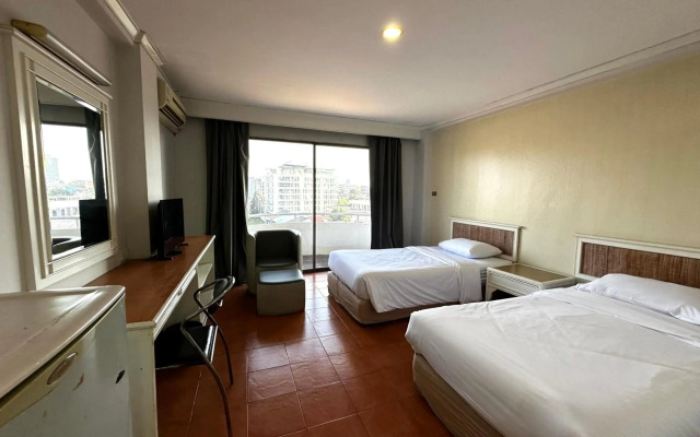 Garden Paradise Hotel & Serviced Apartment