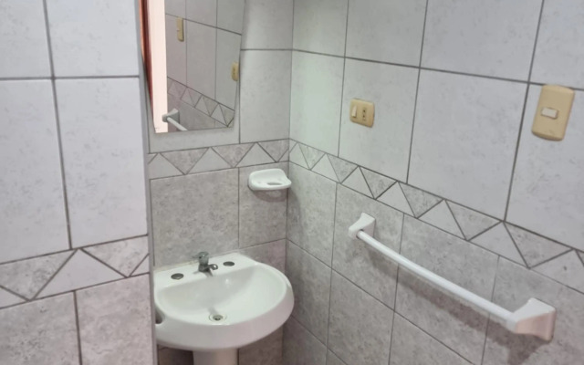 Apart Hotel Cabral a 5 minutos del Jockey Plaza
