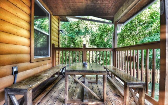 *New Cabin 5min From Parkway*Deer Hollow