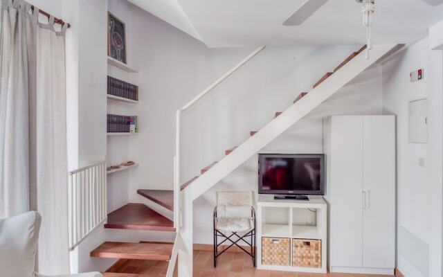 Alluring Holiday Home in Rompido near Beach