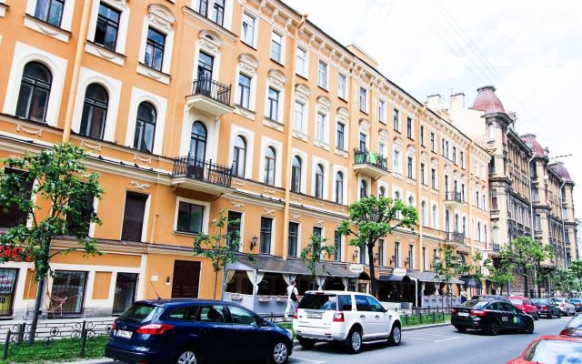 SuperHostel on Mayakovskogo 27