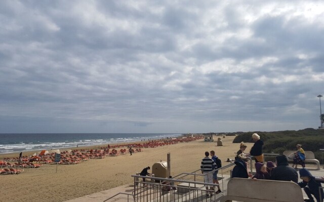 TC Las Olas 220