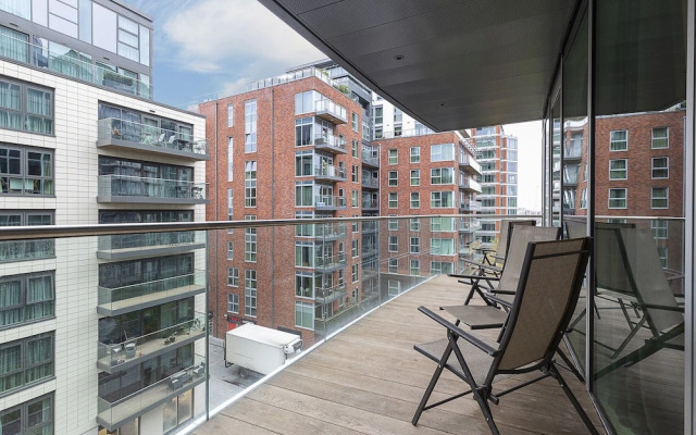 Charming 2BR Apt. Close to Wandsworth Town st