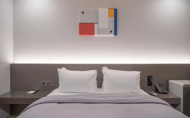 ACT Hotel