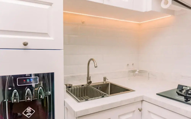 Fancy 2Br Apartment At M-Town Residence Near Summarecon Mall