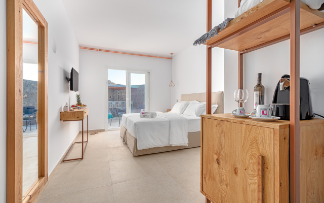 Omnia Mykonos Boutique Hotel & Suites