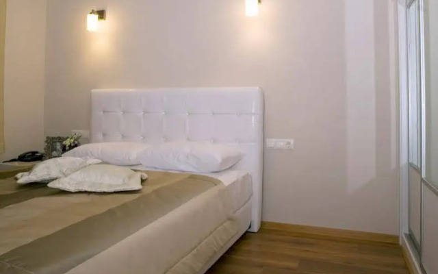Captain Hotel
