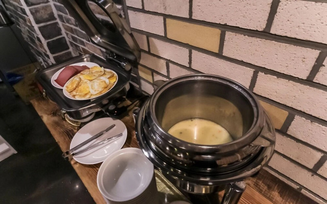Changwon Palyongdong Praha Hotel