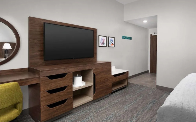 Hampton Inn By Hilton Orlando Southeast Nona