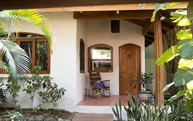 Sueno del Mar Beachfront Hotel