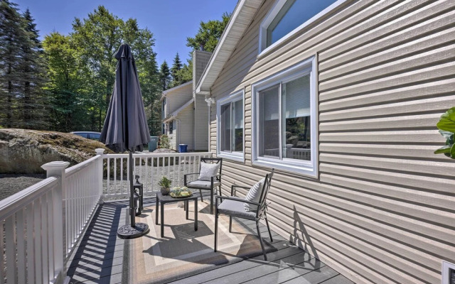 Fire Pit + Furnished Deck: Serene Tobyhanna Escape