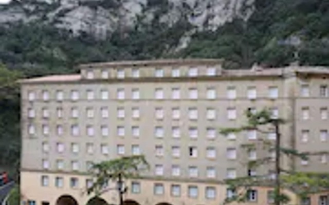 Apartamentos Montserrat Abat Marcet