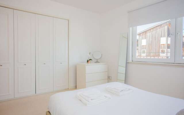 2 Bedroom Flat With Views of Arthurs Seat