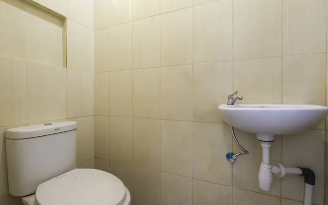 The Karins Guesthouse by OYO Rooms