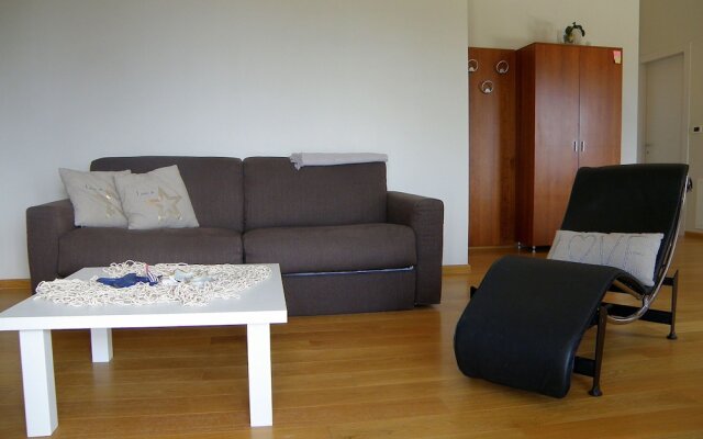 Modern Apartment in Pula Near Beach