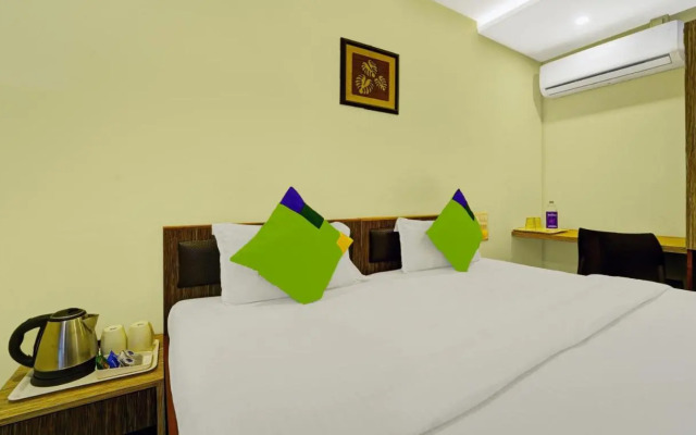 Treebo Surya Comforts, 200 Mtrs From Kolhapur Railway Station