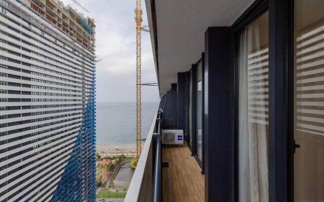 1BR Apt with Sea View and balcony