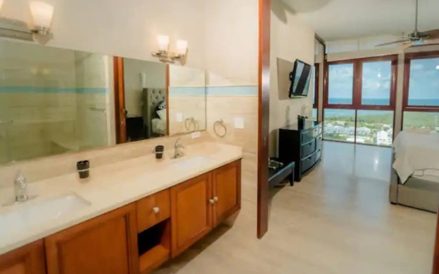 Beachside Getaway Suites