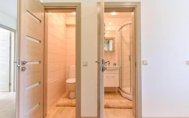 Crystal Apartment