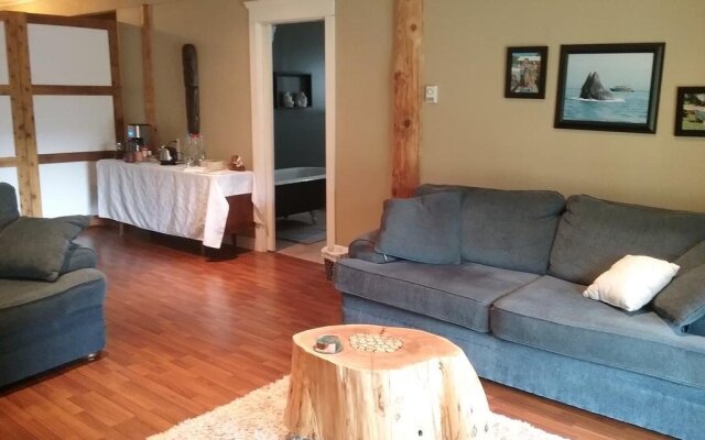 Beaver Hut Bed And Breakfast