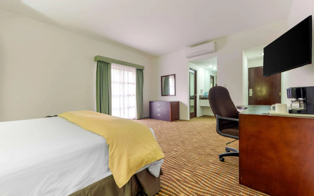 Quality Inn Nuevo Laredo