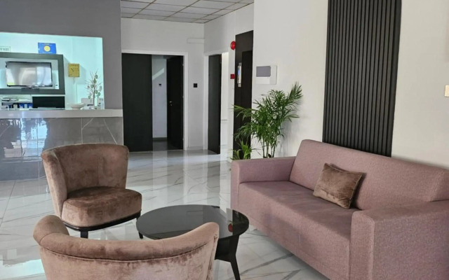 Polyxeni Hotel Apartments