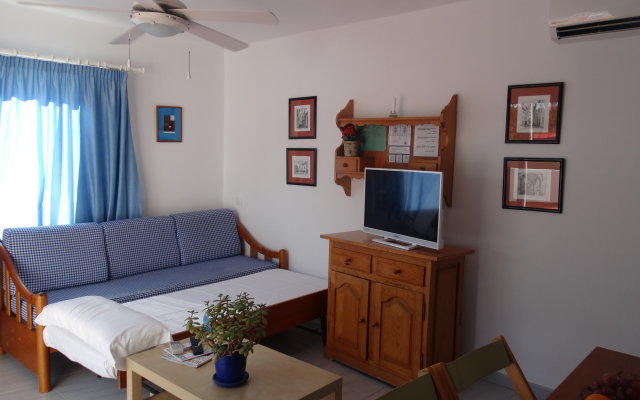 Apartamentos Las Brisas I & II