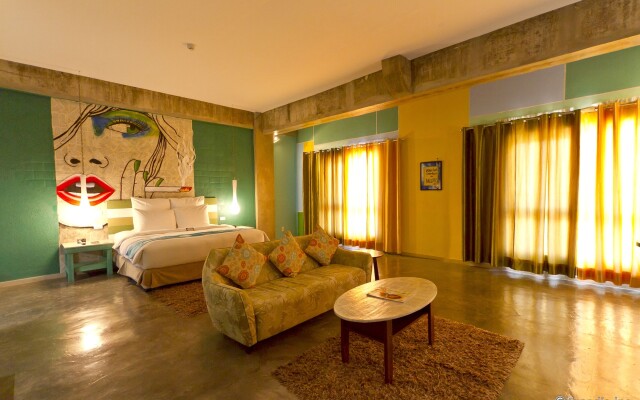 The Henry Hotel Cebu - Multi-use Hotel