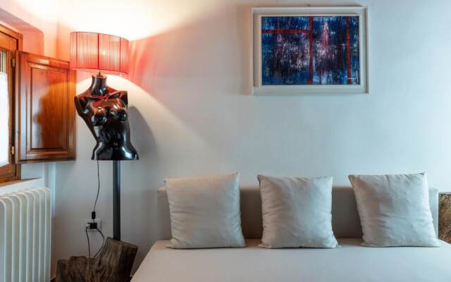 Hamlet in the Countryside