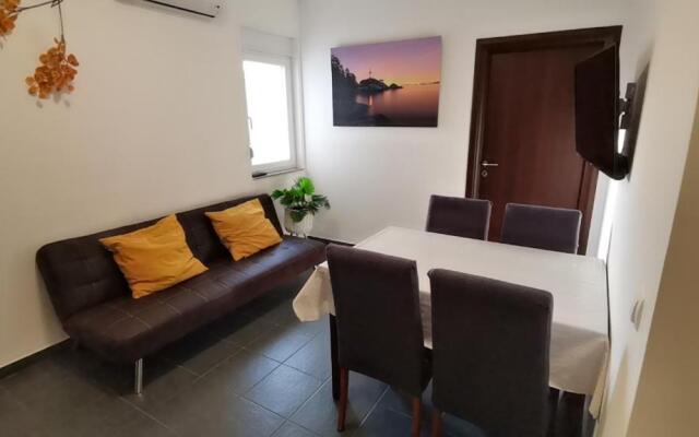 Apartment Zatonka 2