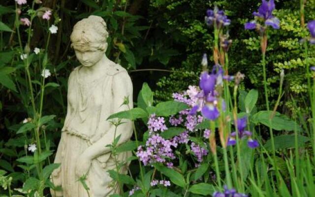 Woodland Guesthouse