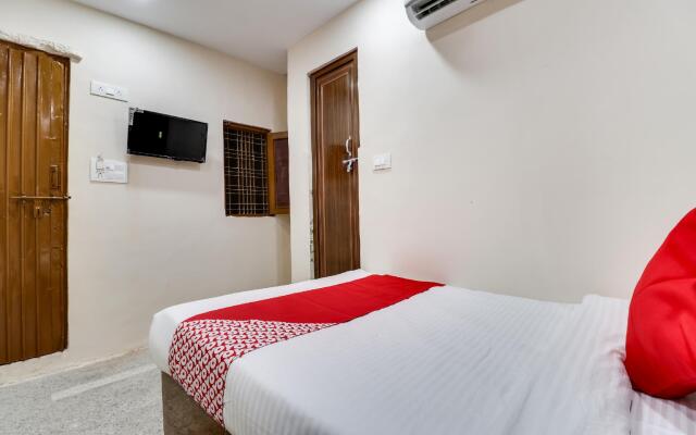 Hotel Mayashri by OYO Rooms