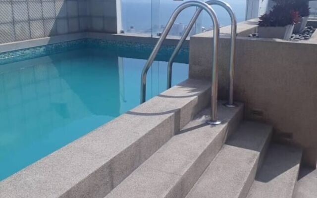 Moderno dpto en Barranco con piscina y gimnasio