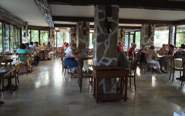 Hotel Pataros